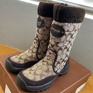 Coach winter boots